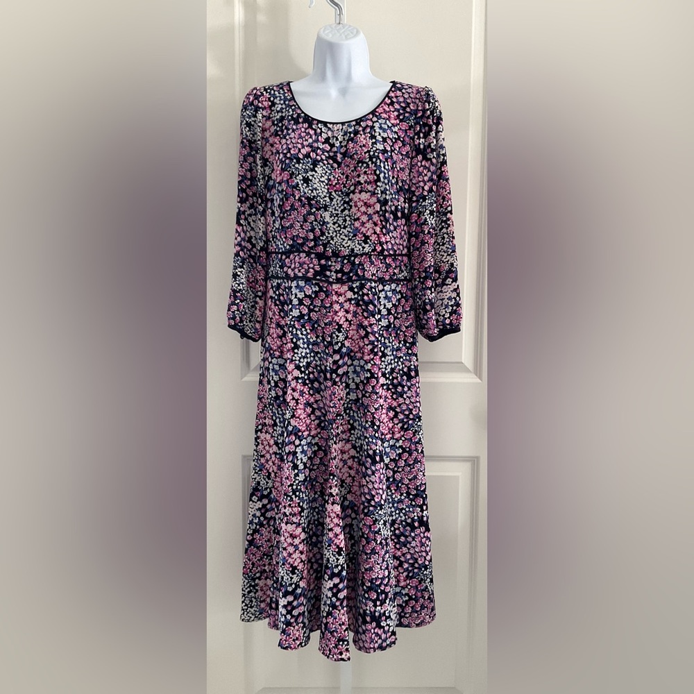 Talbots Pink White Blue Flowers Georgette Godet Skirt Fit & Flare Dress.
Size 2.